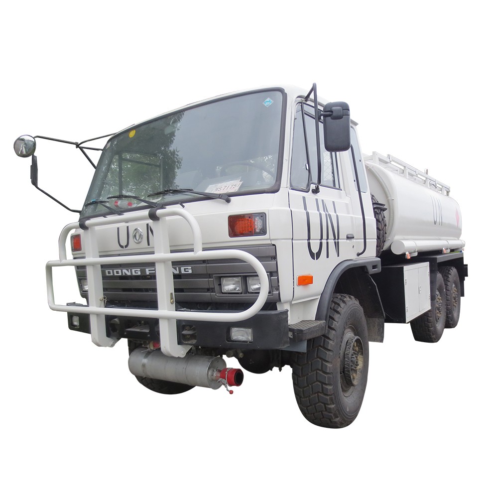 Kraftstofftankwagen Dongfeng 6*6